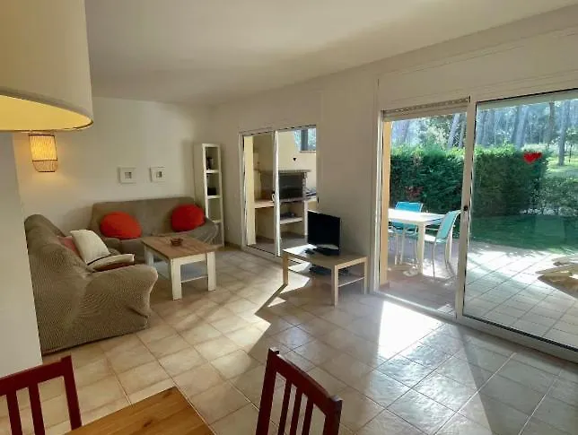 Nice House And Pool By The Golf Course And Close To The Sea! Pals