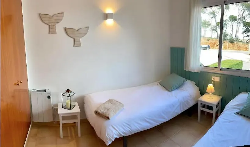 Nice House And Pool By The Golf Course And Close To The Sea! Pals Holiday home